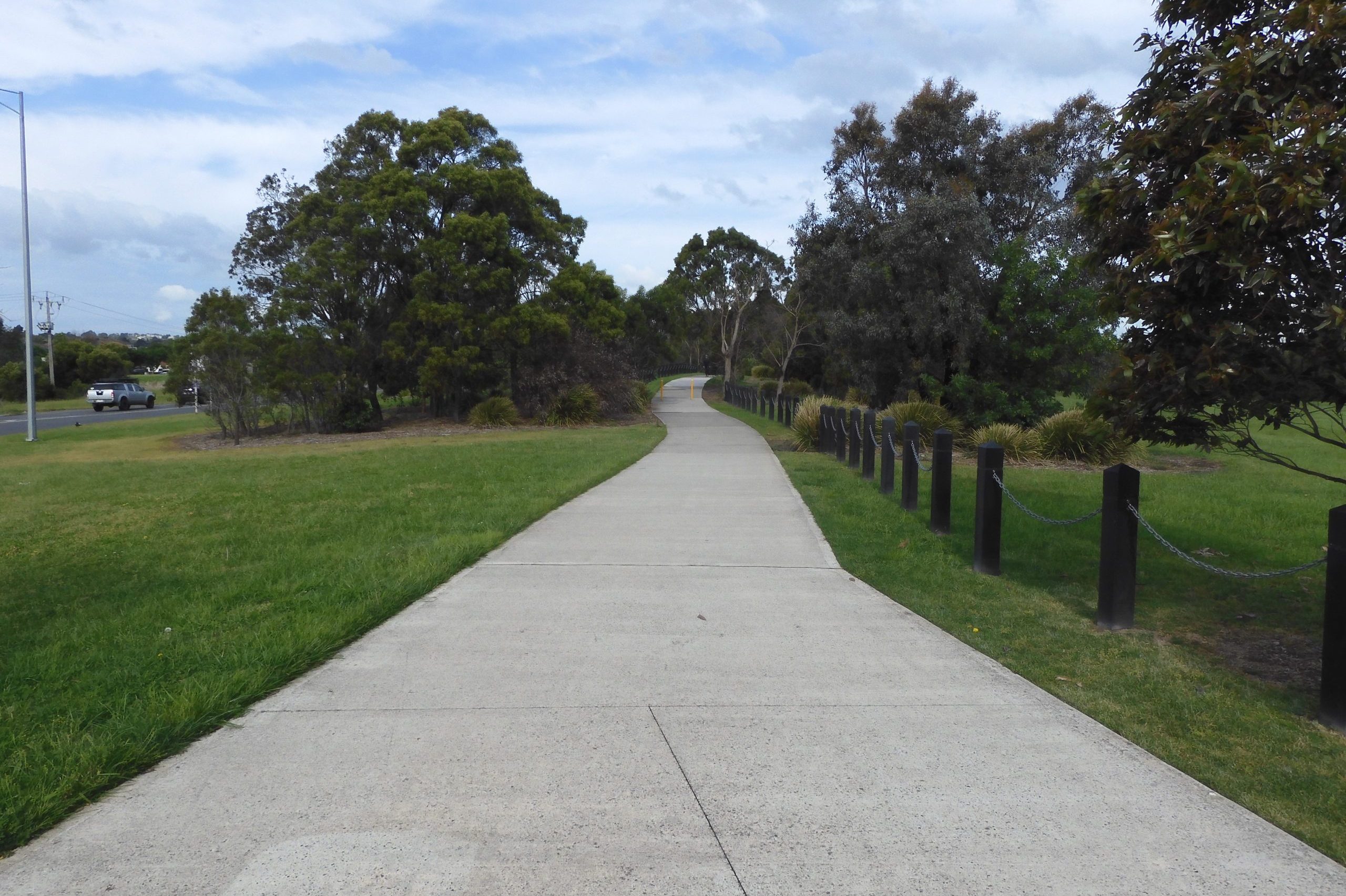 Path to Beaumont Waters Horizontal